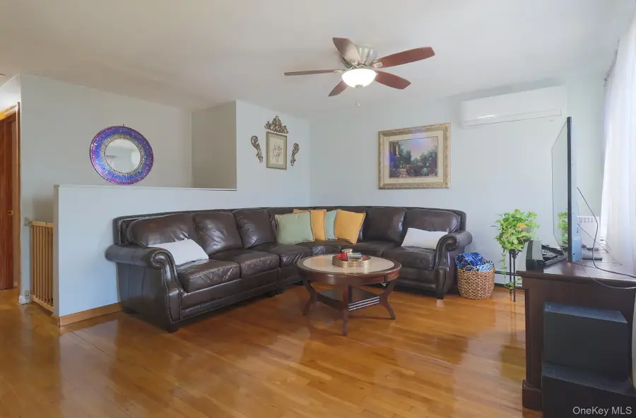 163 Floyd Street, Brentwood, NY 11717 - #3