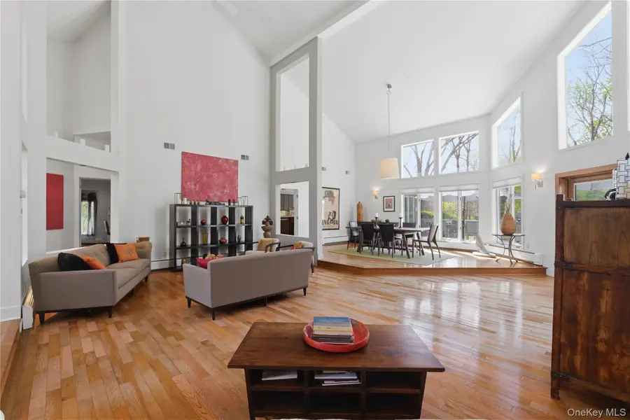 13 Zeck Court, Suffern, NY 10901 - #3