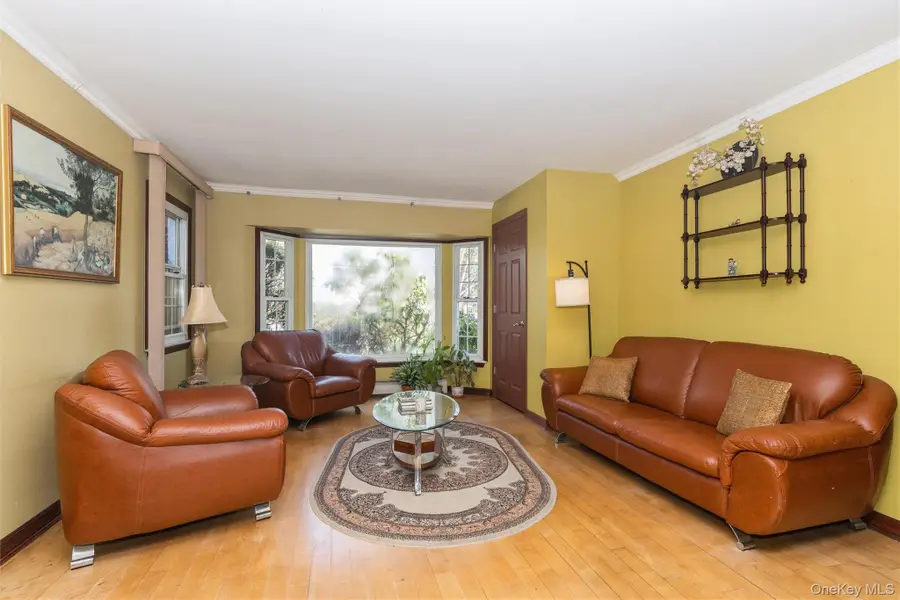 1 Herbert Drive, New Hyde Park, NY 11040 - #2