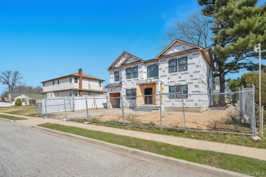 516 Lariat Lane, Bethpage, NY 11714 - #3