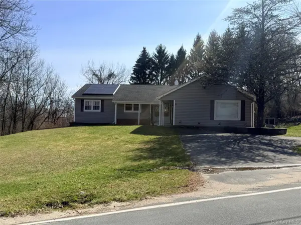 77 Upper Rd Road, Middletown, NY 10940