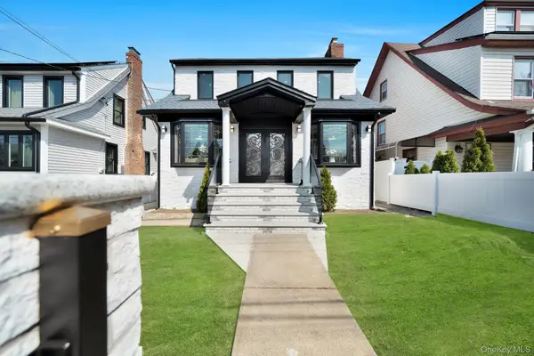 8525 151st Street, Briarwood, NY 11432