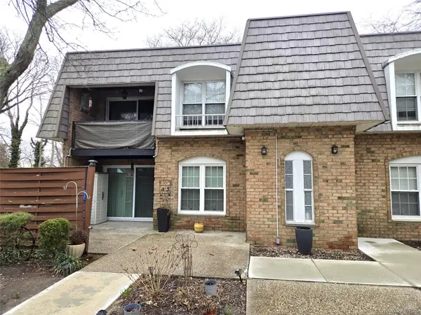 655 Middle Country #6A2, Coram, NY 11727