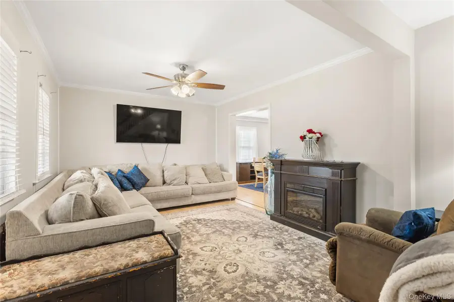 54 Christmas Street, North Babylon, NY 11703 - #3