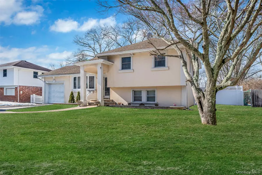 86 Overlook Drive, East Islip, NY 11730 - #2