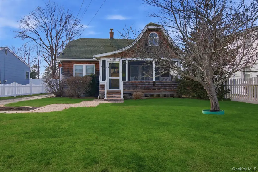 415 4th Street, East Northport, NY 11731 - #2