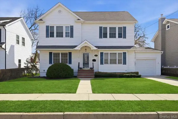 95 Pacific Street, Massapequa Park, NY 11762