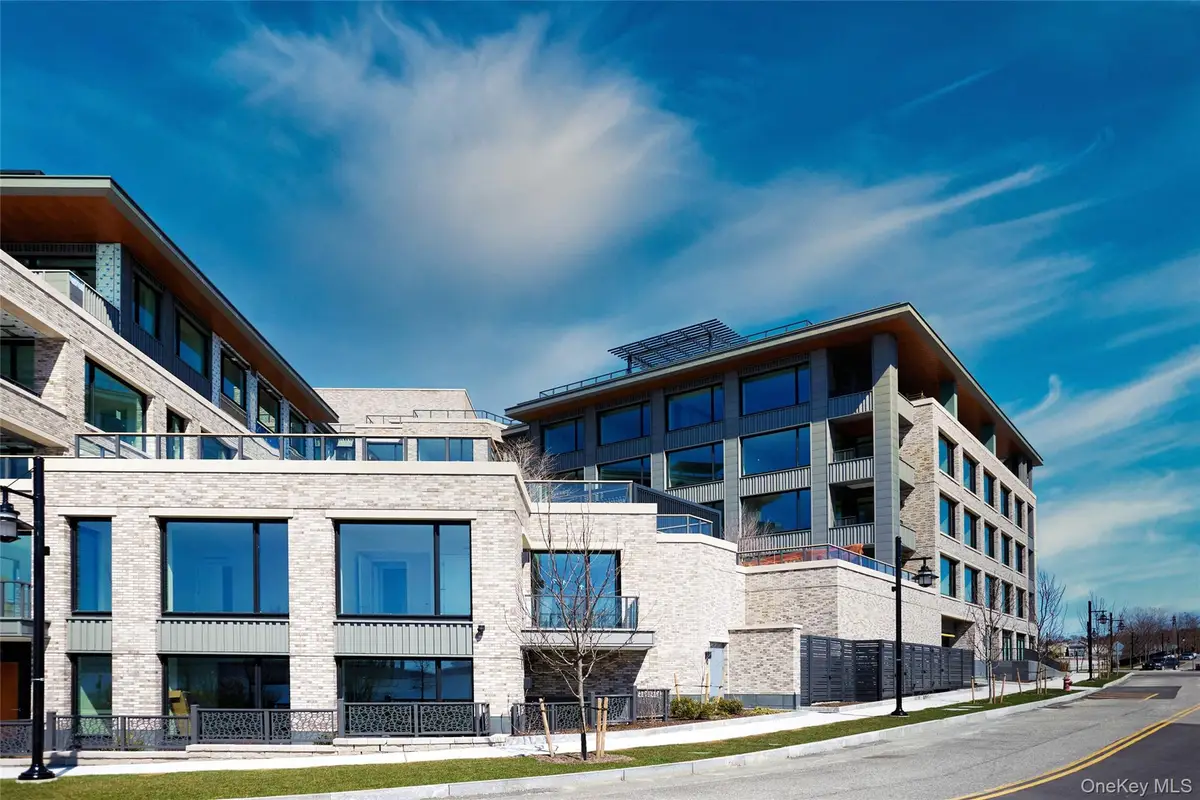 4 Lighthouse Landing #424, Sleepy Hollow, NY 10591 - #1