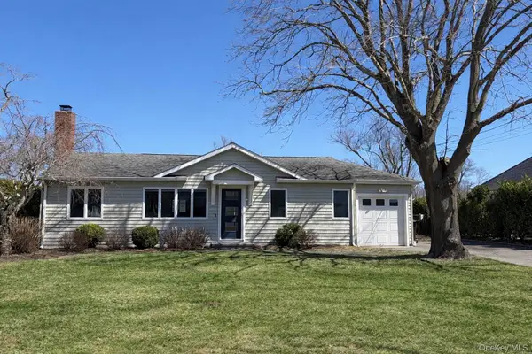 21 Tarpon Road, East Quogue, NY 11942