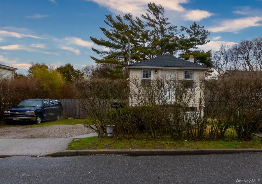 27 Pearsall Place, Babylon, NY 11702 - #3