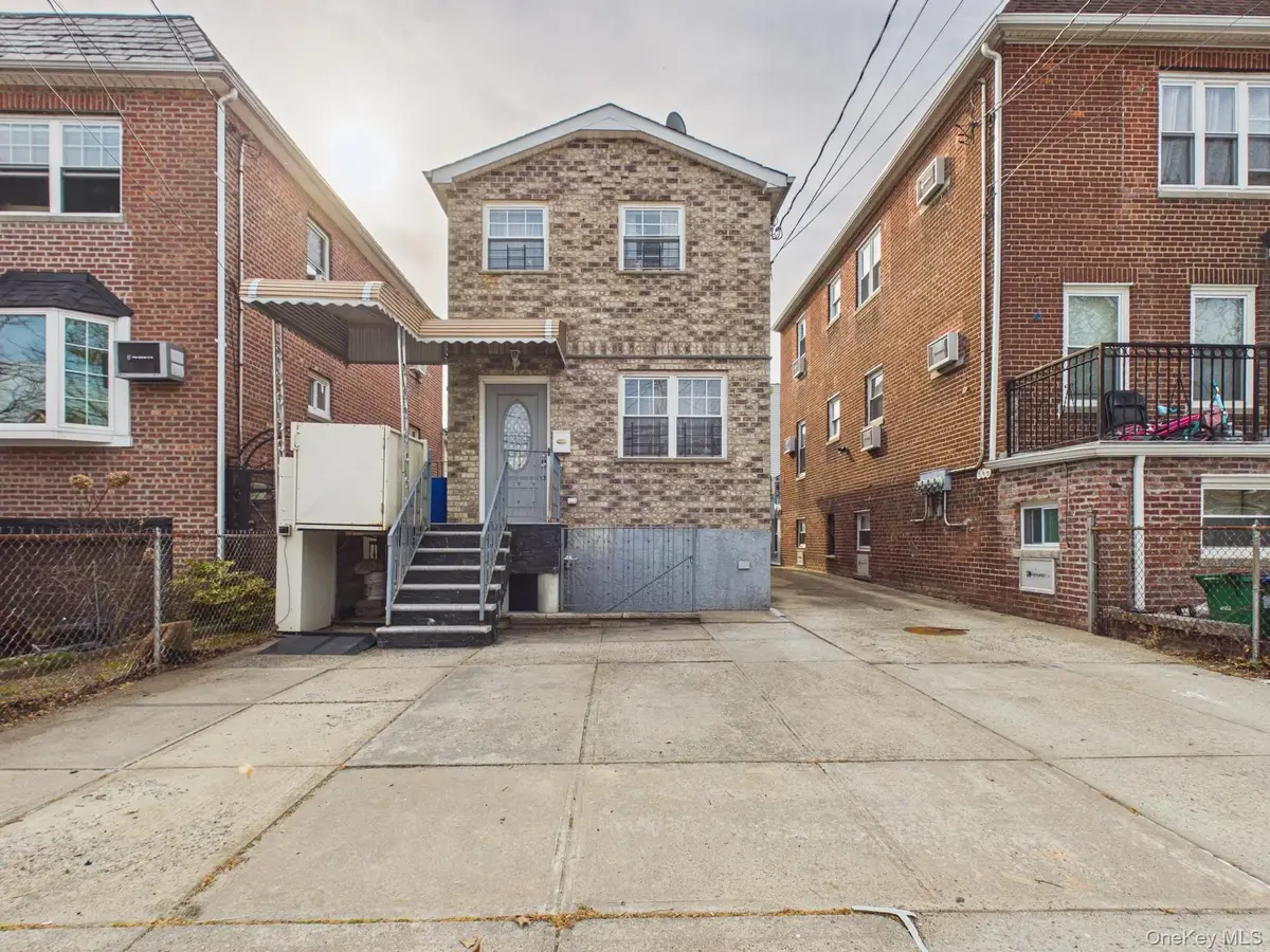 2515 Woodhull Avenue, Bronx, NY 10469 - #1