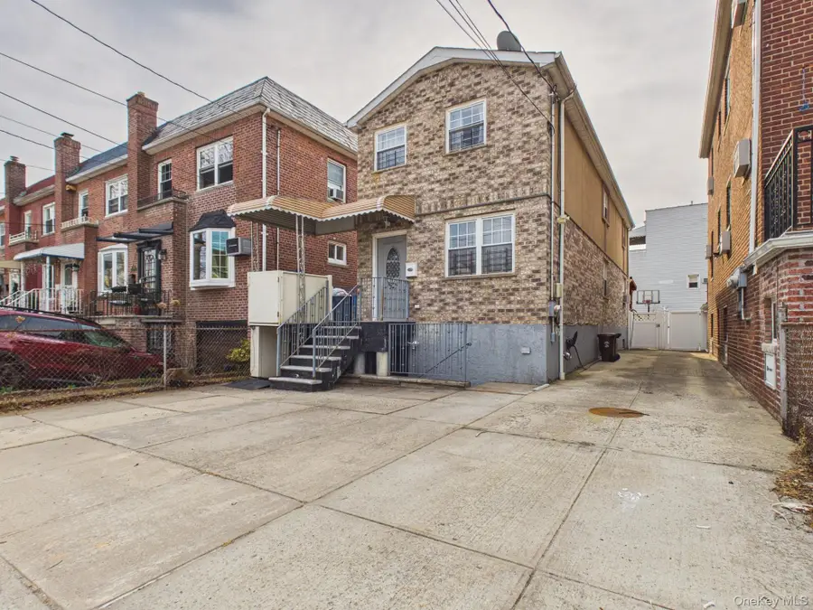 2515 Woodhull Avenue, Bronx, NY 10469 - #2