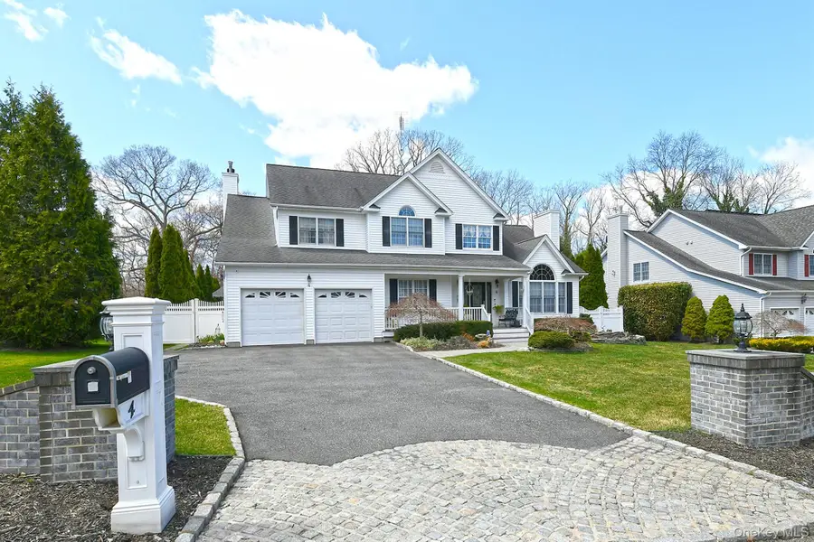 4 Rolling Wood Court, Hauppauge, NY 11788 - #2