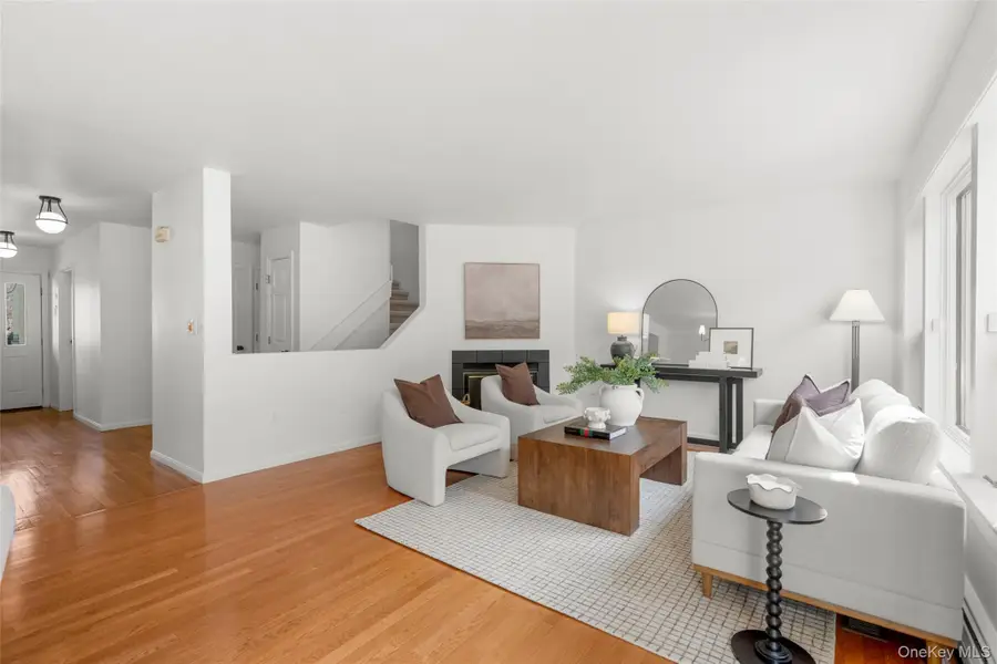 16 Tulip Tree Lane, Mamaroneck, NY 10543 - #3