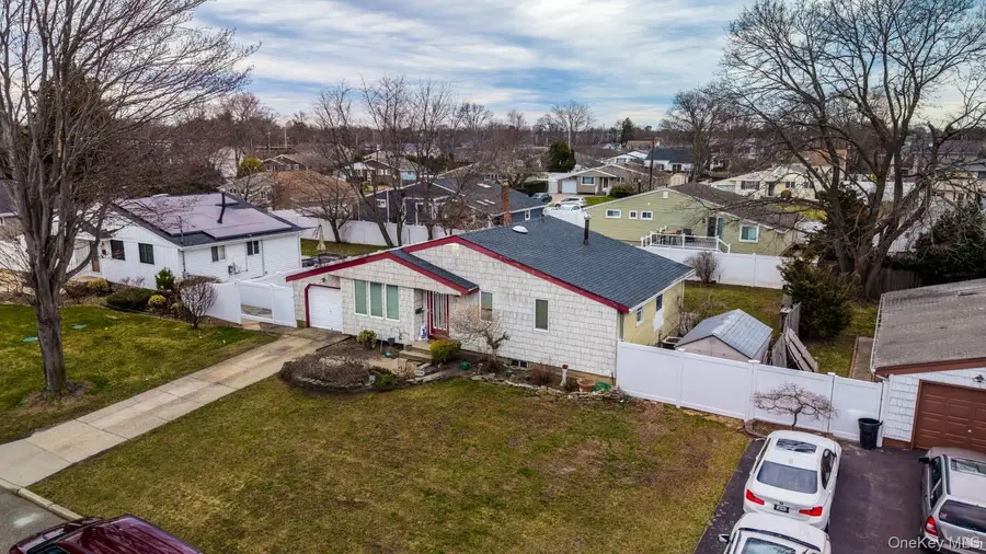 35 W 13th Street, Deer Park, NY 11729 - #2