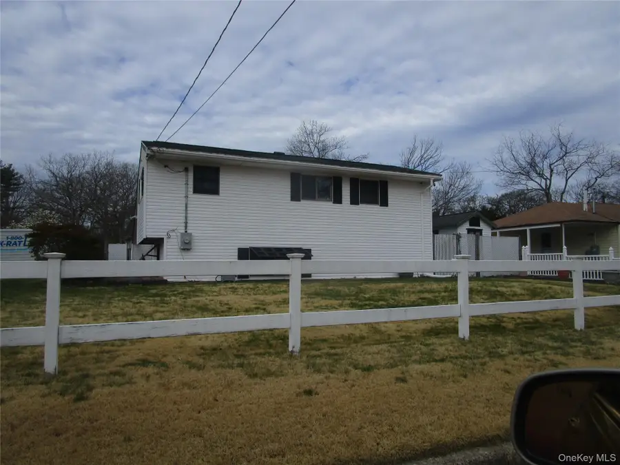 116 Holly Road, Centereach, NY 11720 - #2