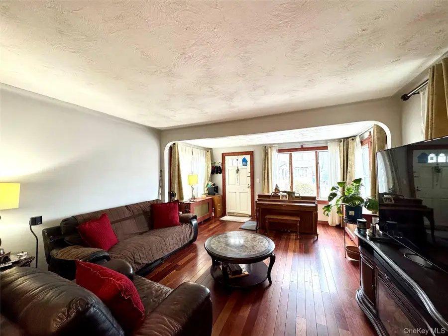 88-30 215th Place, Queens Village, NY 11427 - #2