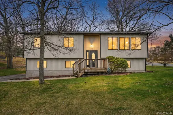 22 Cambridge Circle, Monroe, NY 10950