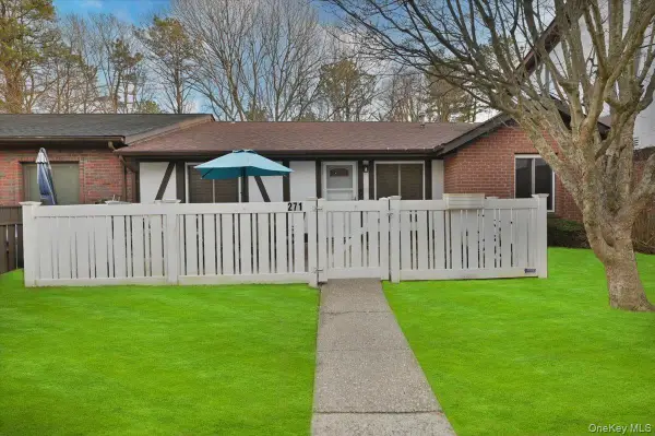 271 Birchwood Road, Medford, NY 11763