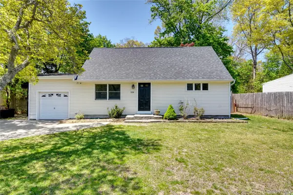 108 Marshall Drive, Selden, NY 11784