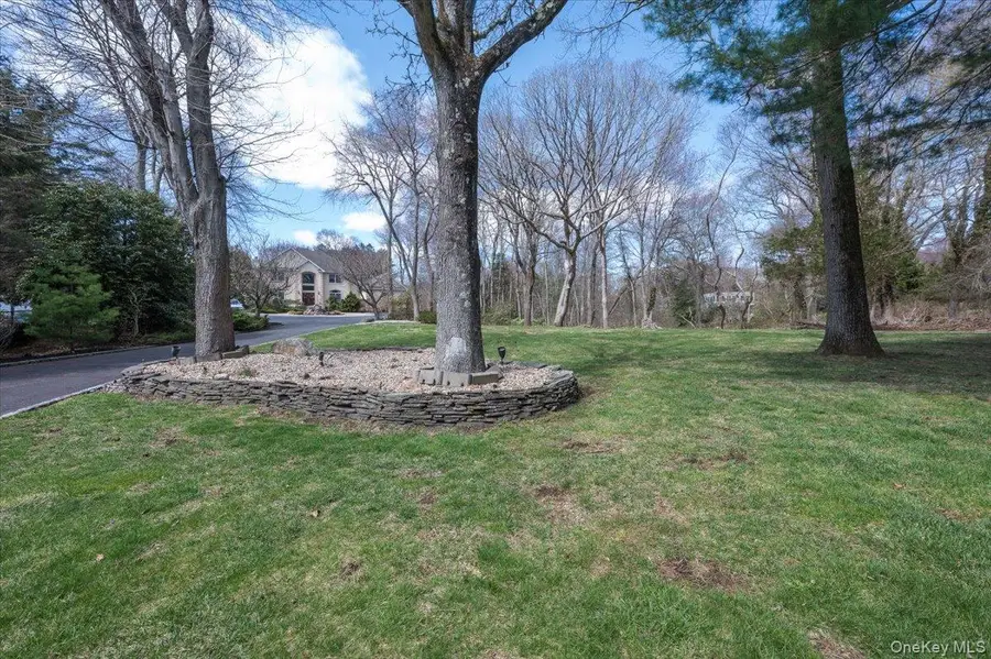 129 Round Swamp Road, Huntington, NY 11743 - #3