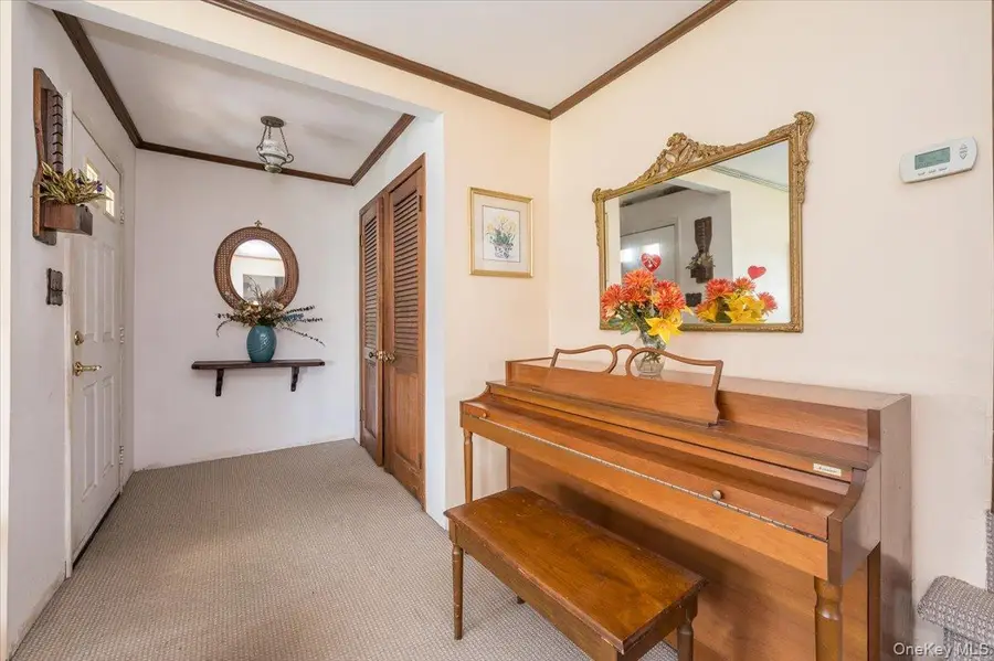 145 Raleigh Lane, West Islip, NY 11795 - #2