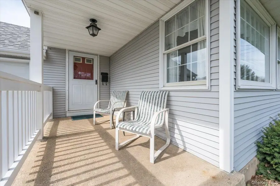 145 Raleigh Lane, West Islip, NY 11795 - #3