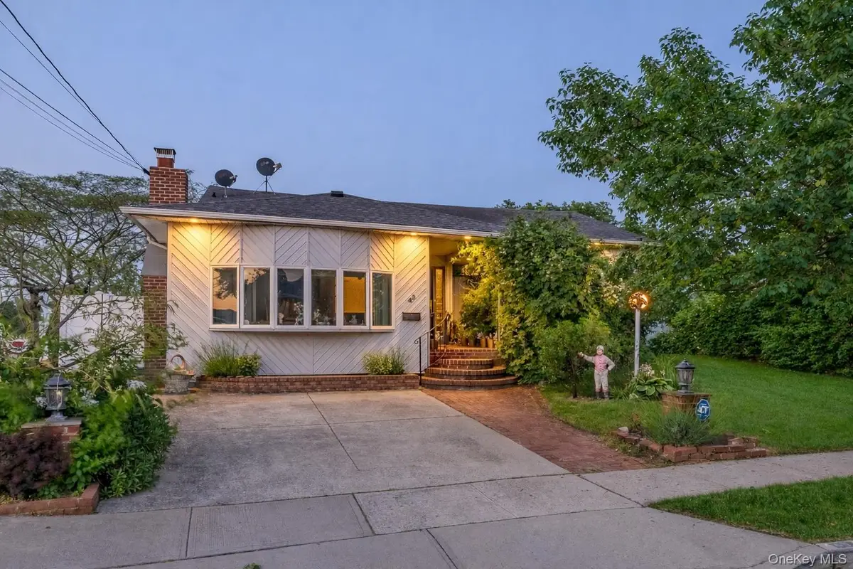 49 Ann Drive E, Freeport, NY 11520 - #1