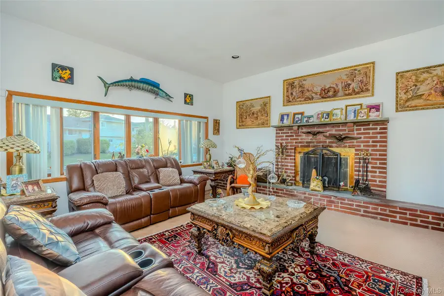 49 Ann Drive E, Freeport, NY 11520 - #3