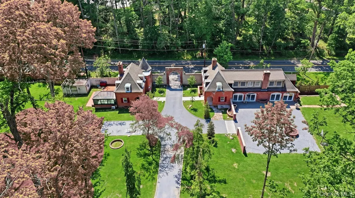 22 Brookville Road, Muttontown, NY 11545 - #1