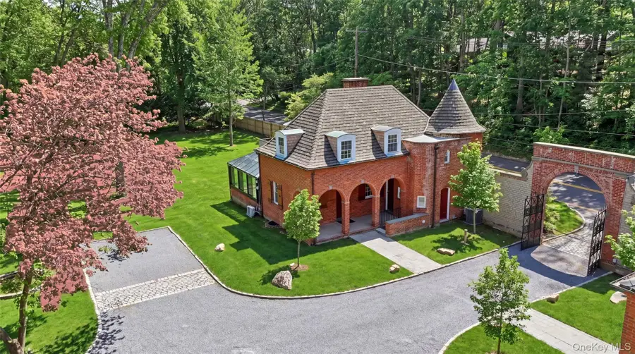 22 Brookville Road, Muttontown, NY 11545 - #2