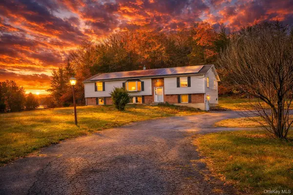 505 County Route 12, New Hampton, NY 10958