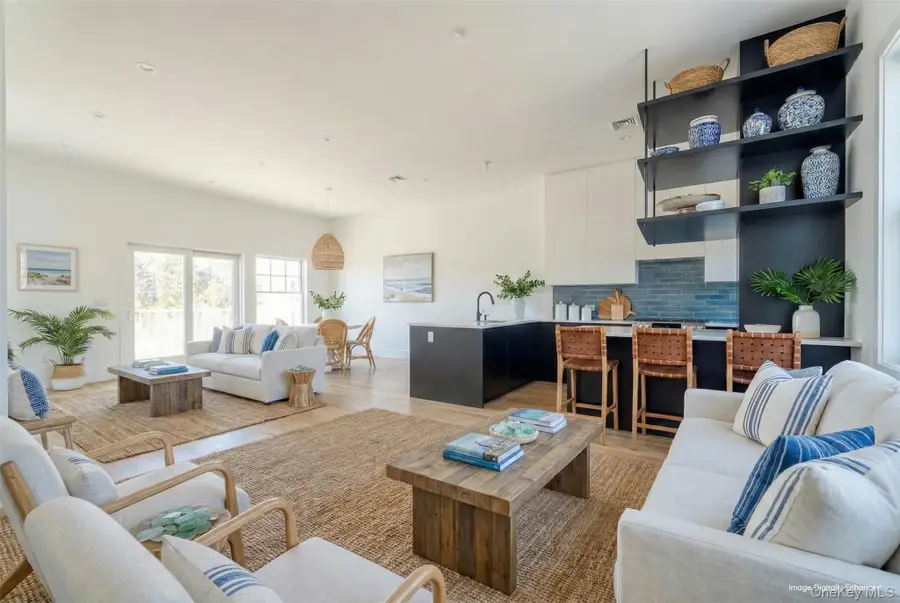 68 Foster Avenue #3, Hampton Bays, NY 11946 - #3