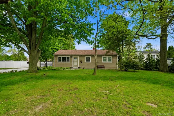 1016 Howells Road, Bay Shore, NY 11706