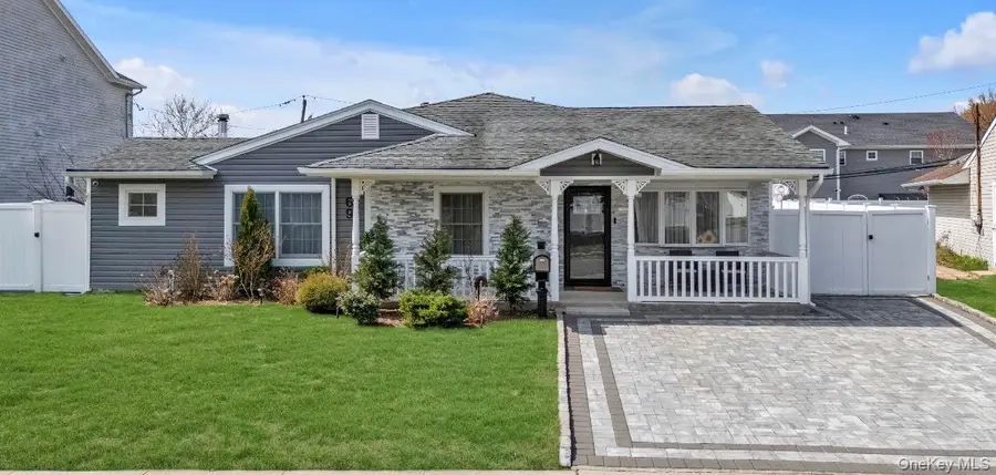 69 Candy Lane, Syosset, NY 11791 - #2