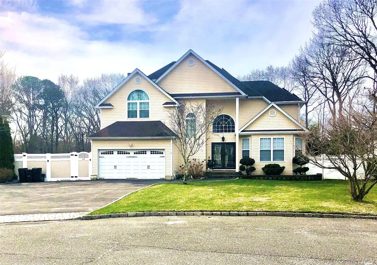 10 Debron Court, Centereach, NY 11720 - #1