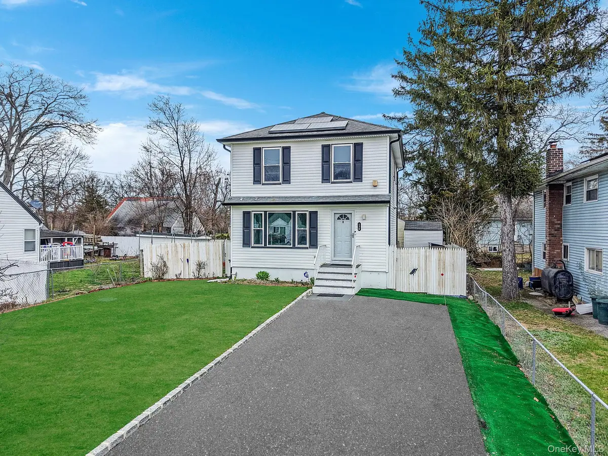 Address Withheld By Seller, Wyandanch, NY 11798 - #1