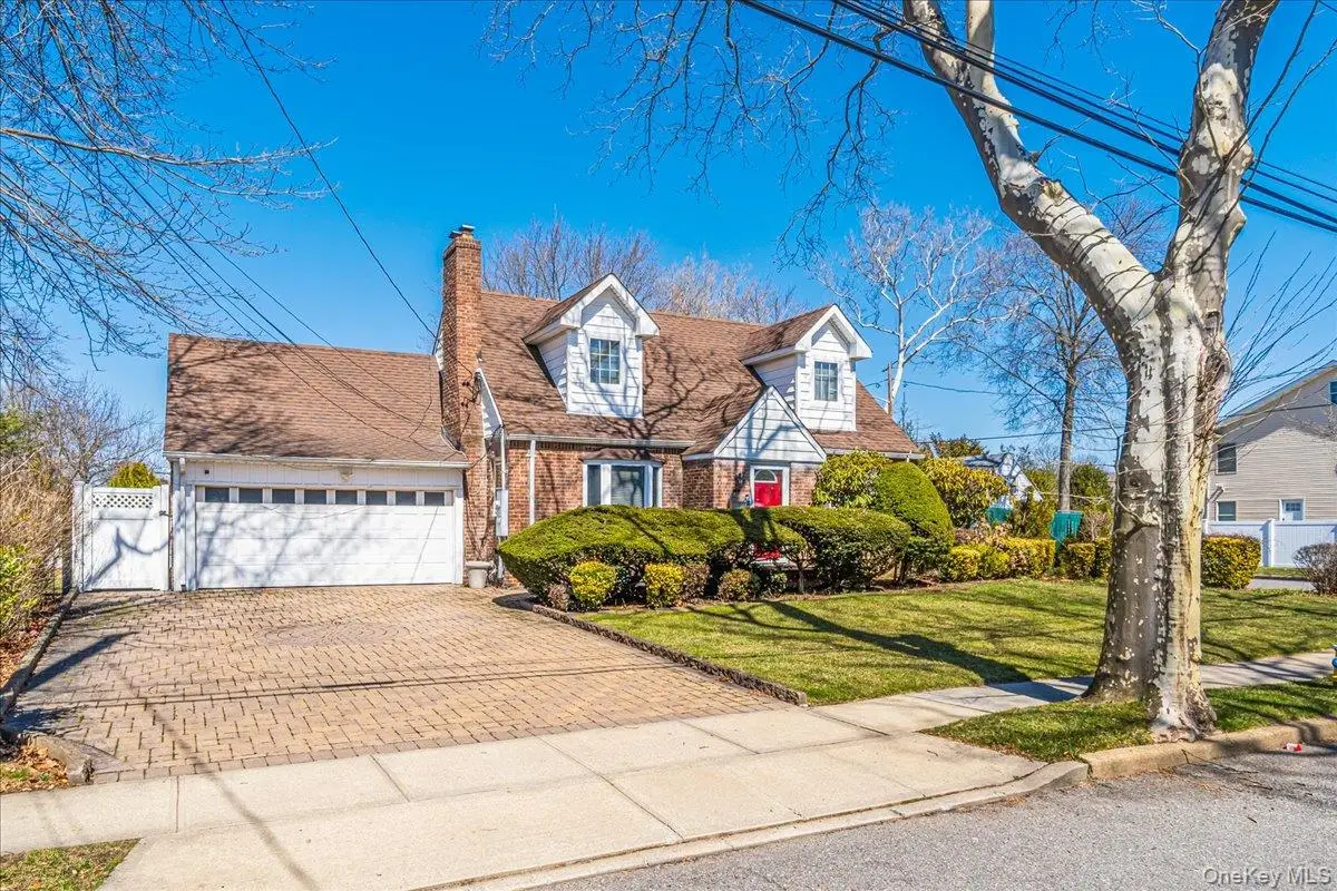 727 Henry Street, Uniondale, NY 11553 - #1