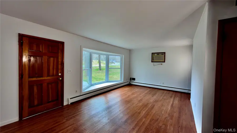 1 Corine Drive, Poughkeepsie, NY 12601 - #2