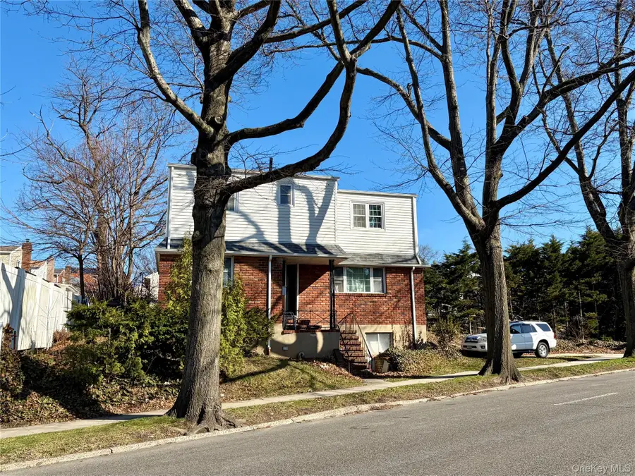 252-15 Horace Harding Expressway, Little Neck, NY 11362 - #3