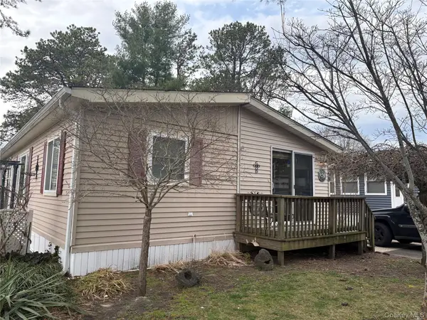 525/159 Riverleigh Avenue #159, Riverhead, NY 11901