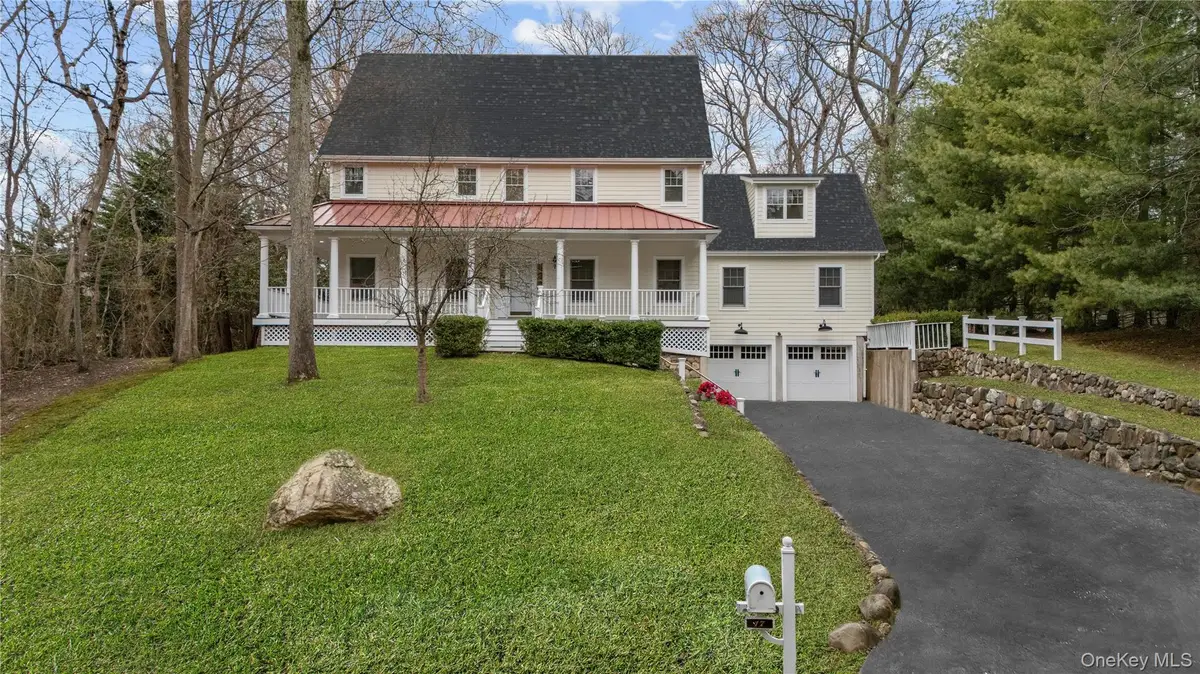 17 Nadworny Lane, Stony Brook, NY 11790 - #1