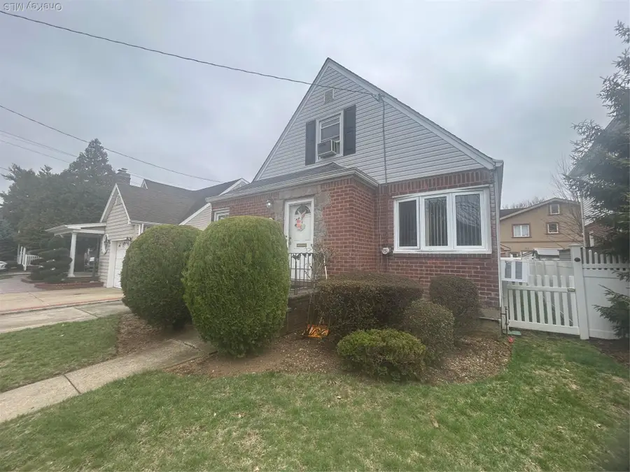 1514 Highland Avenue, New Hyde Park, NY 11040 - #3