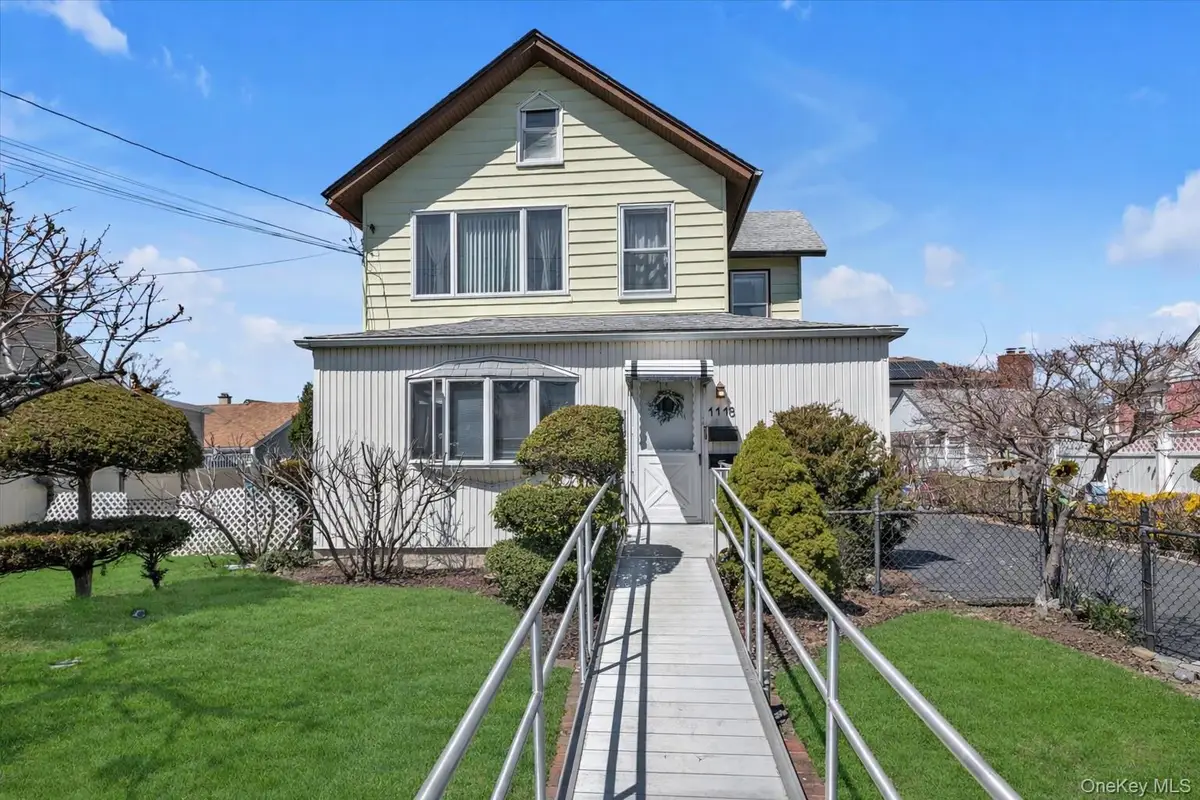 1118 W Broadway, Hewlett, NY 11557 - #1