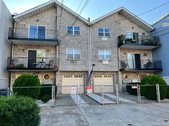 1305 Balcom Avenue, Bronx, NY 10461 - #1