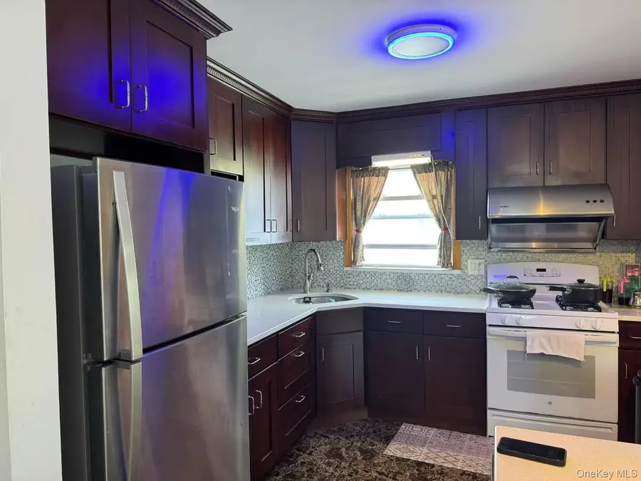 85-60 261st Street, Floral Park, NY 11001 - #2