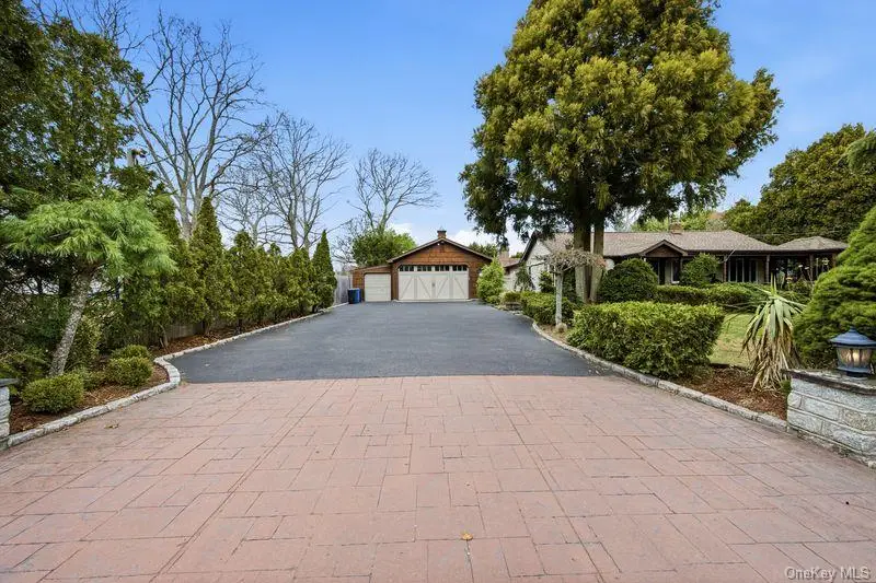 13 Laurel Lane, Shirley, NY 11967 - #1