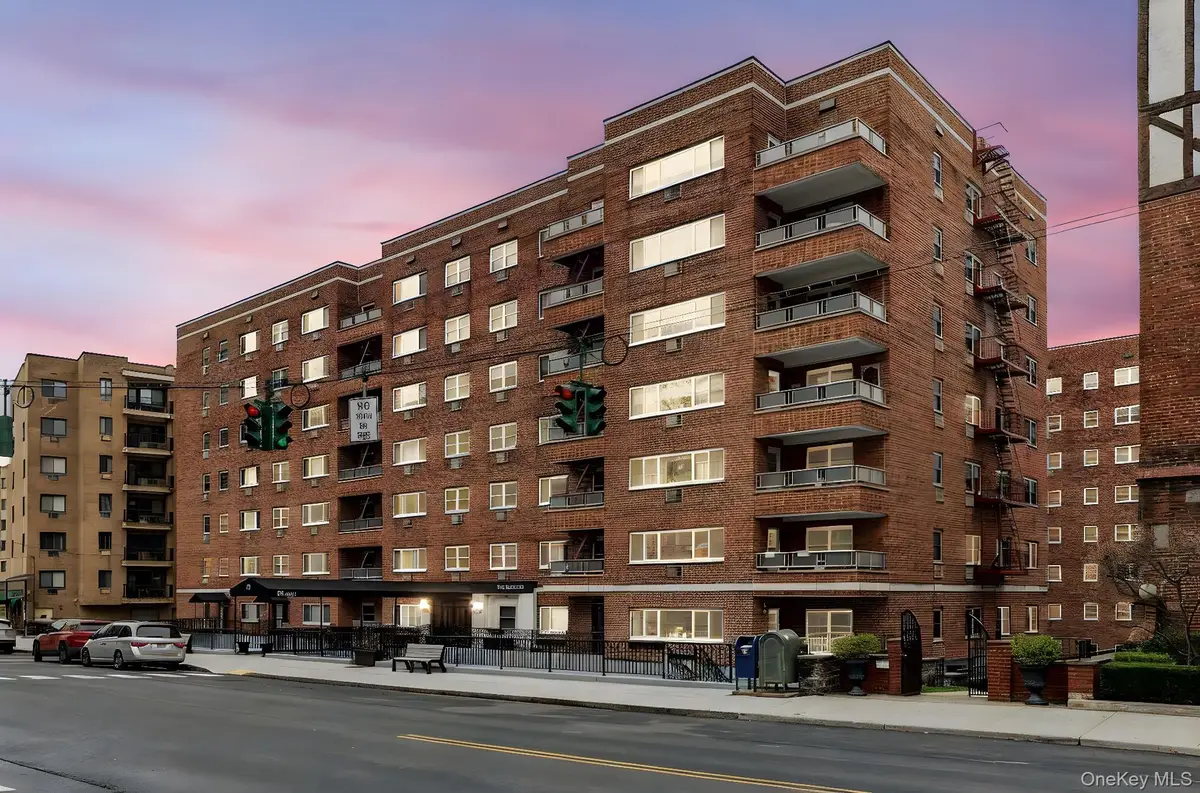80 Hartsdale Avenue E #101, Hartsdale, NY 10530 - #1