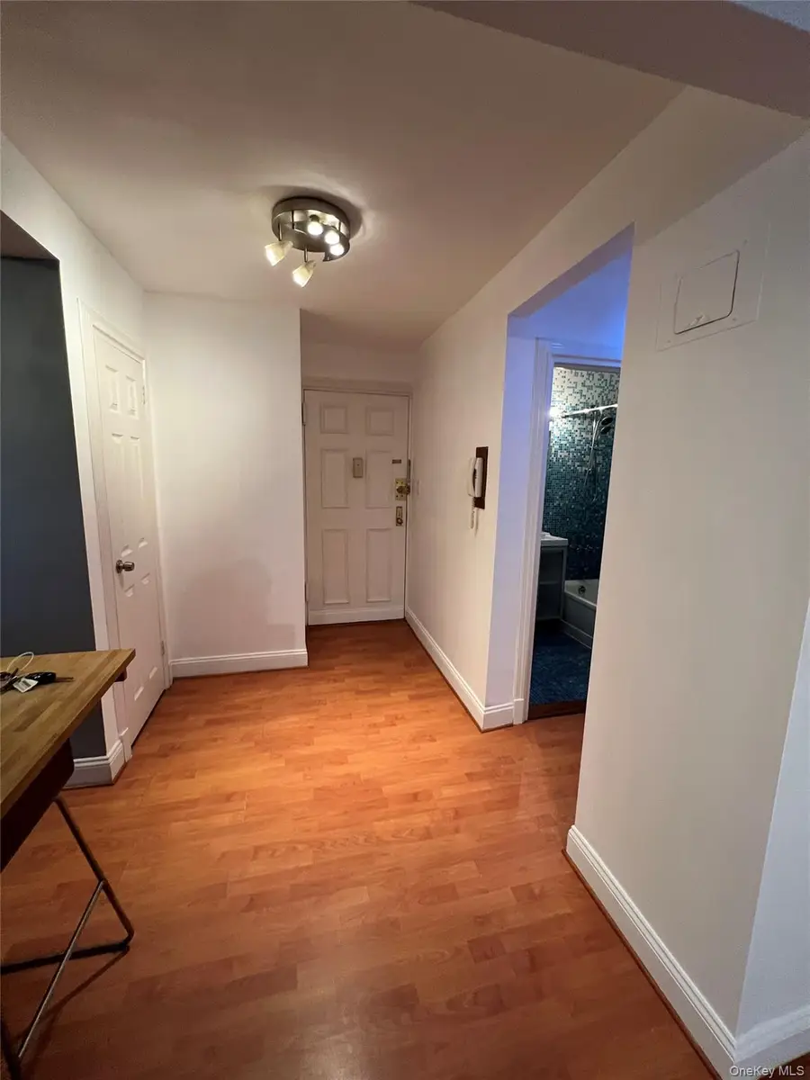 14050 Burden Crescent #2E, Briarwood, NY 11435 - #3