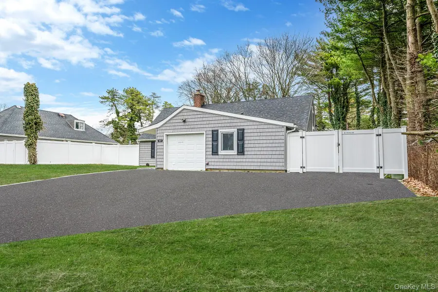 157 Serpentine Lane, Islandia, NY 11749 - #3